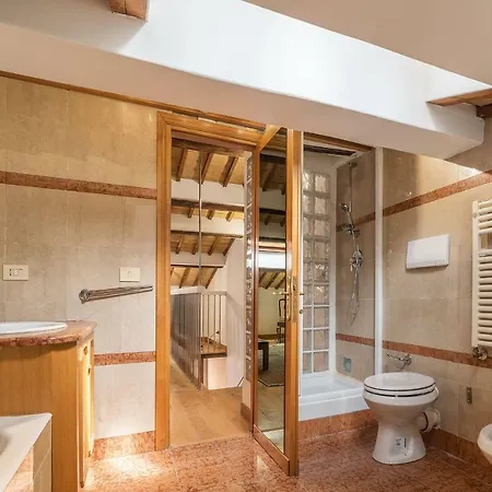 Vittoria Palace Spanish Steps Apartment Rome
